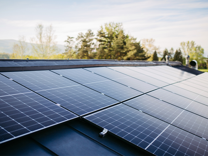 The Benefits of Installing Solar Panels on Your Roof